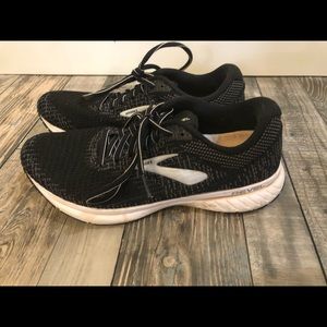 Brooks Revel 3